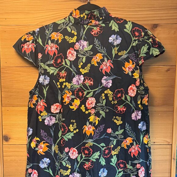 Black Floral Print Dress Cap Sleeve and Ruffled Hem. - Picture 7 of 12